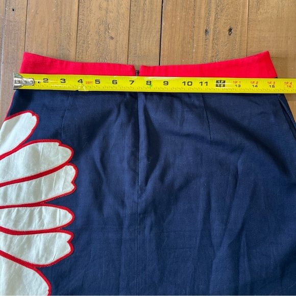 Boden Floral Appliqué Navy Skirt US 6 Daisy Boho Preppy Knee Length A-line - Picture 8 of 10